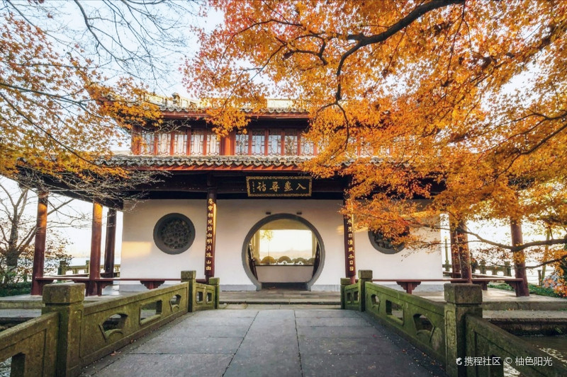 杭州一天游玩的地方有哪些?西湖、灵隐寺、龙井村等一日游攻略,轻松避开人潮,玩得尽兴! 杭州一天游玩的地方有哪些?西湖、灵隐寺、龙井村等一日游攻略,轻松避开人潮,玩得尽兴!