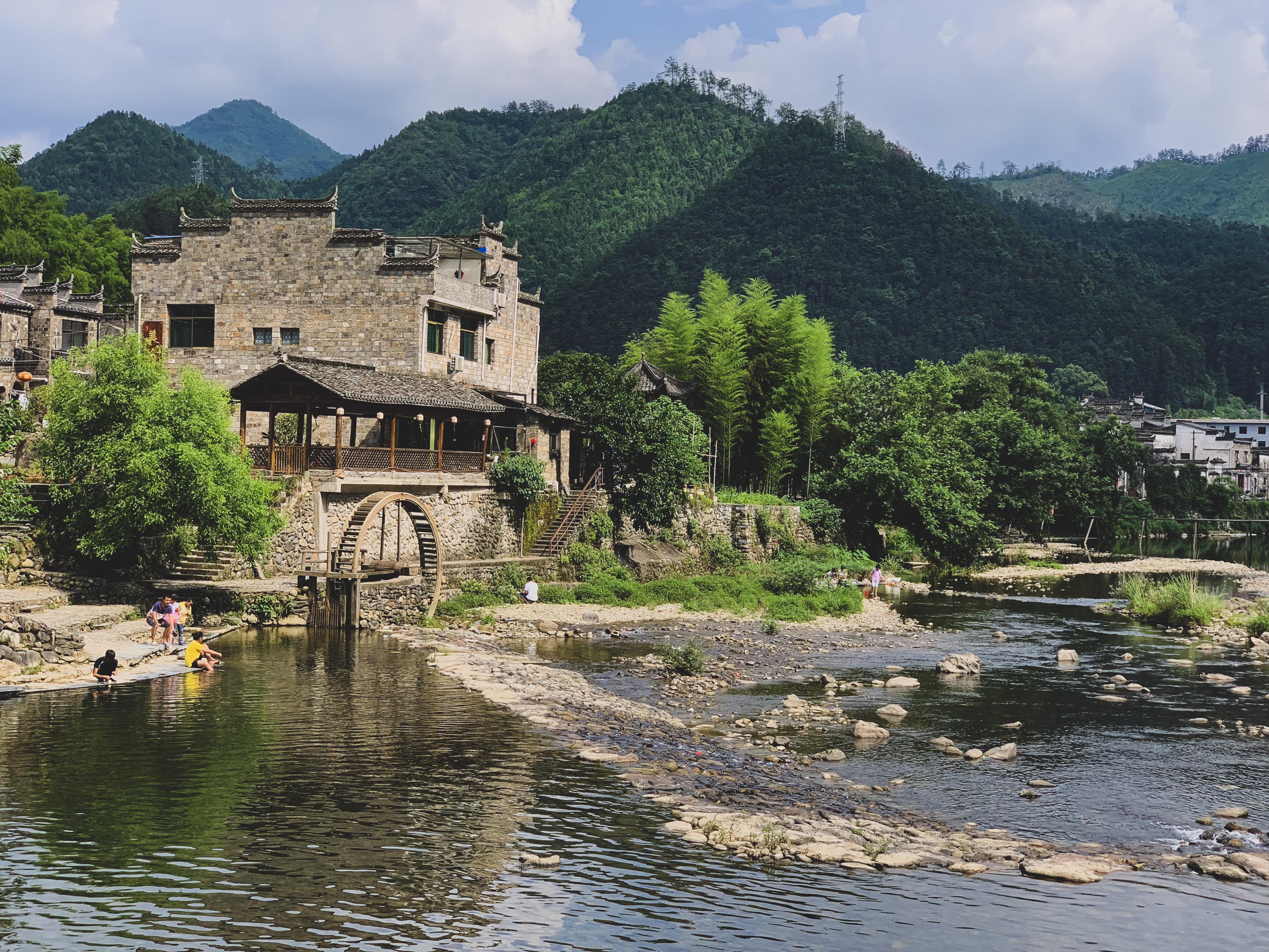 旅游攻略有哪些app软件推荐?这些智能工具让你的旅行更轻松快乐 旅游攻略有哪些app软件推荐?这些智能工具让你的旅行更轻松快乐