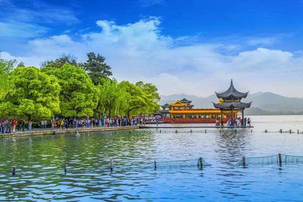 杭州玩两天的旅游线路攻略:轻松规划精华行程,省钱省时玩转西湖与古刹 杭州玩两天的旅游线路攻略:轻松规划精华行程,省钱省时玩转西湖与古刹