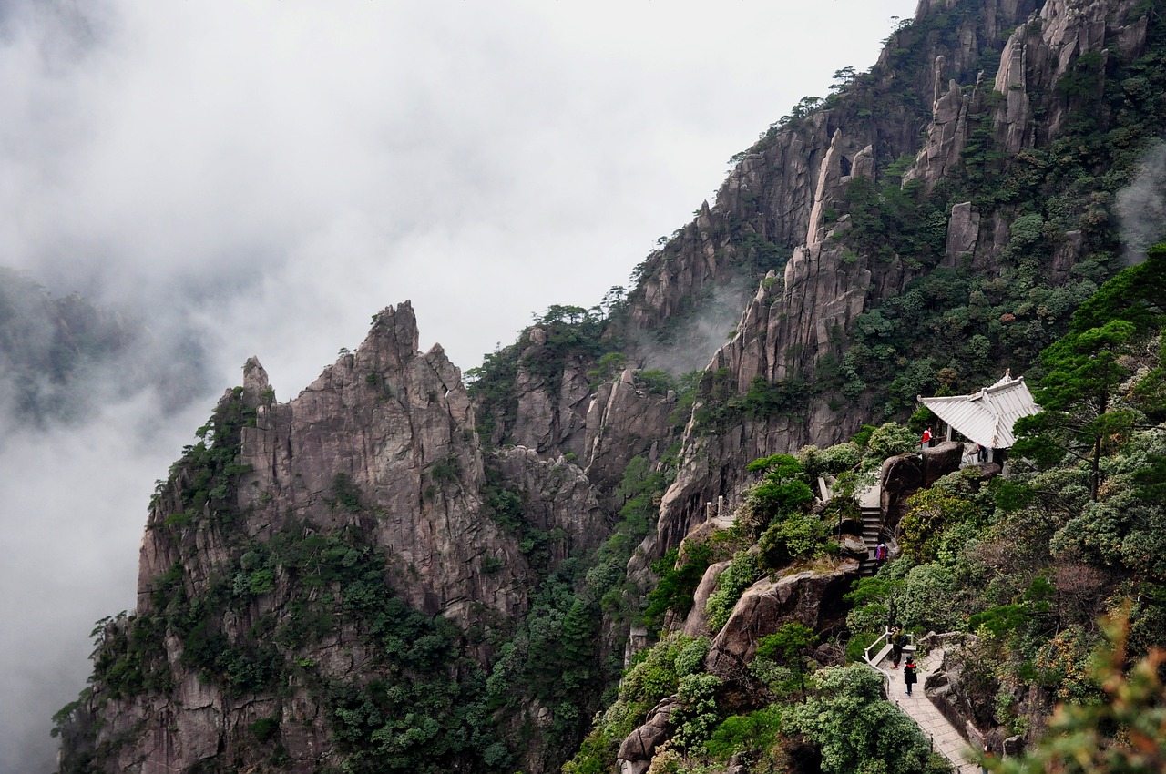 黄山之巅，云海奇观，一场唤醒灵魂的旅行记